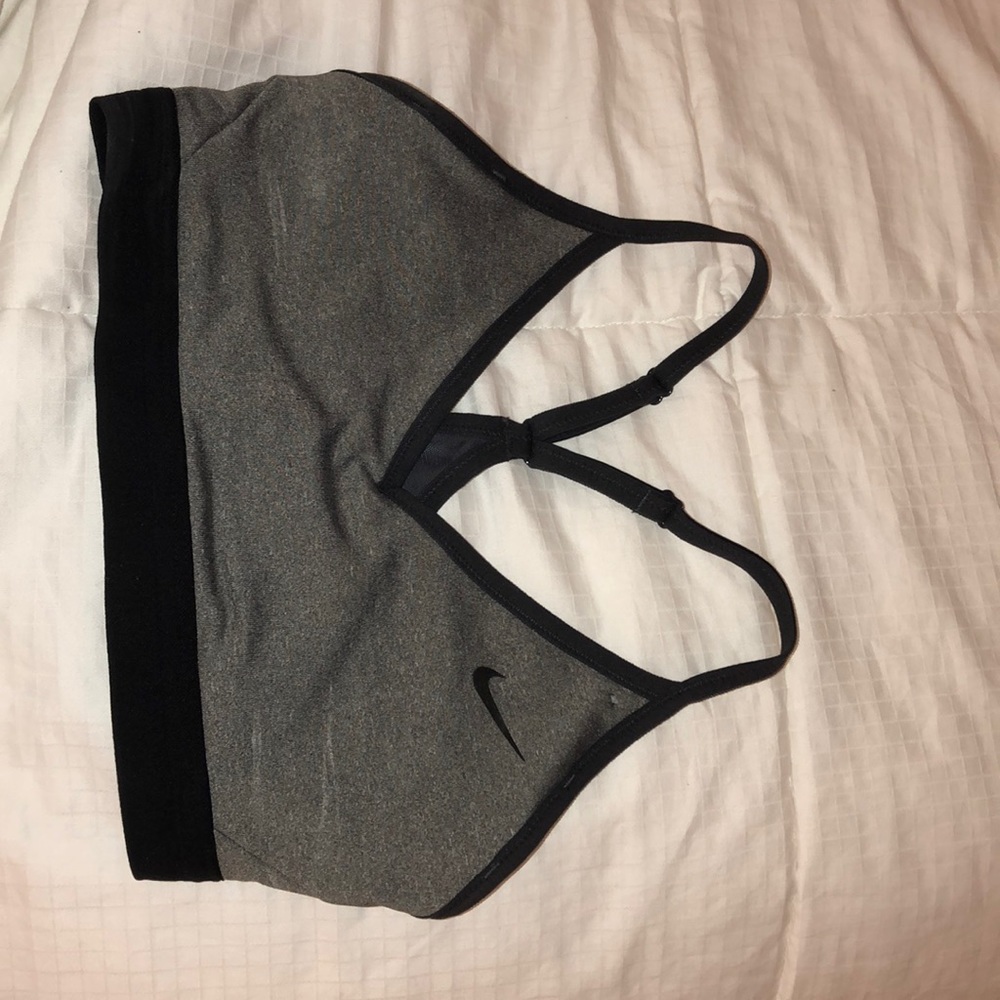 nike sports bra